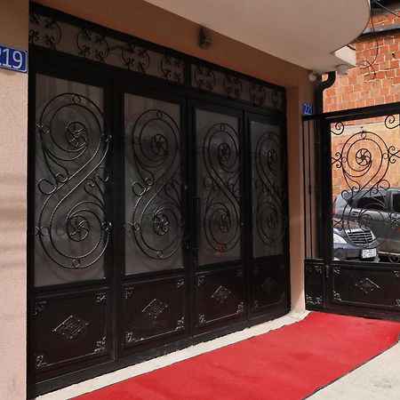 Oldtown Prishtina Apartments Pristina Exterior foto